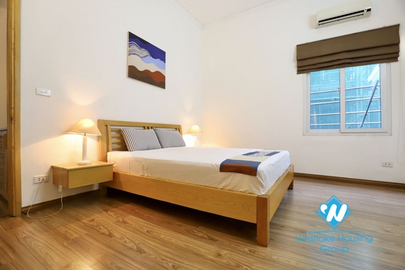 Quiet apartment for rent in Linh Lang st, Ba Dinh area.